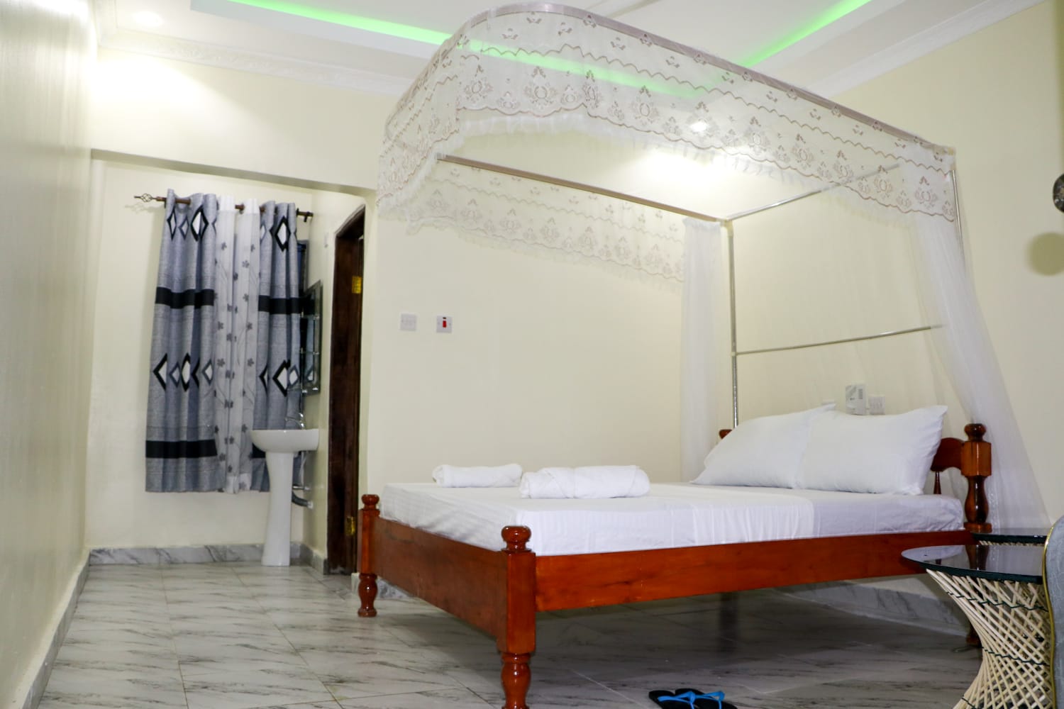 Room 4